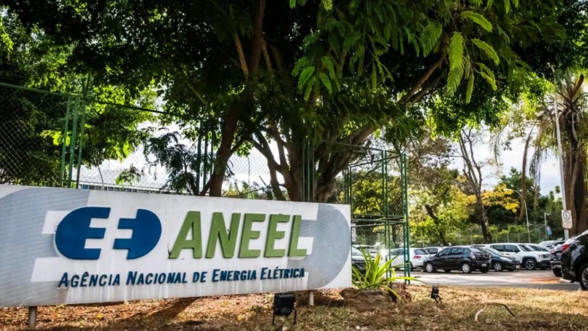 Fachada da ANEEL, Agência Nacional de Energia Elétrica, responsável pela proposta da nova Tarifa Horária no Brasil.